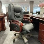 Director's executive office seat - Image 2
