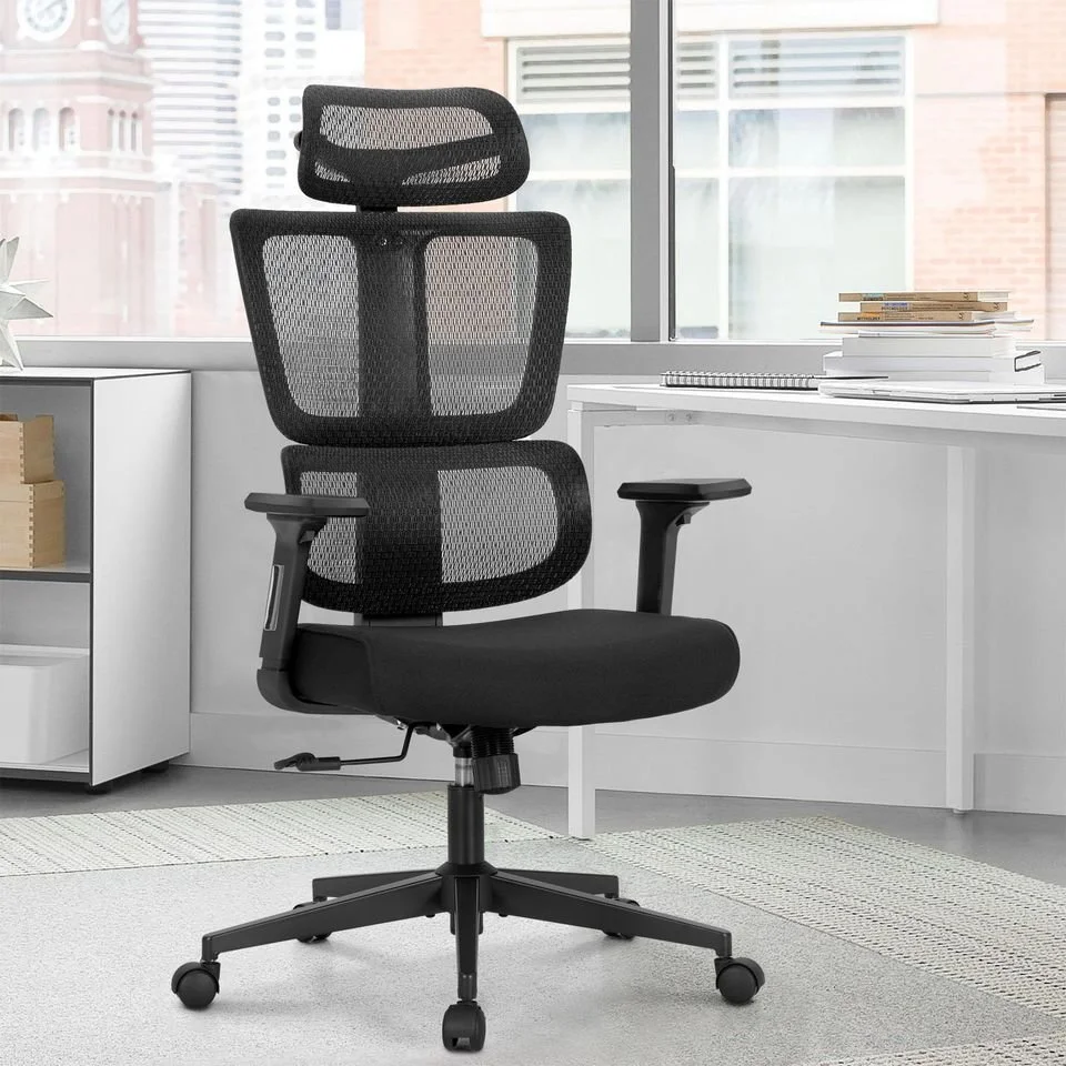 367628248_6465984986824424_5491017598432702460_n.jpg R5 high-back orthopedic office seat - Image 1