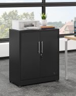 2-Door wooden credenza cabinet - Image 3