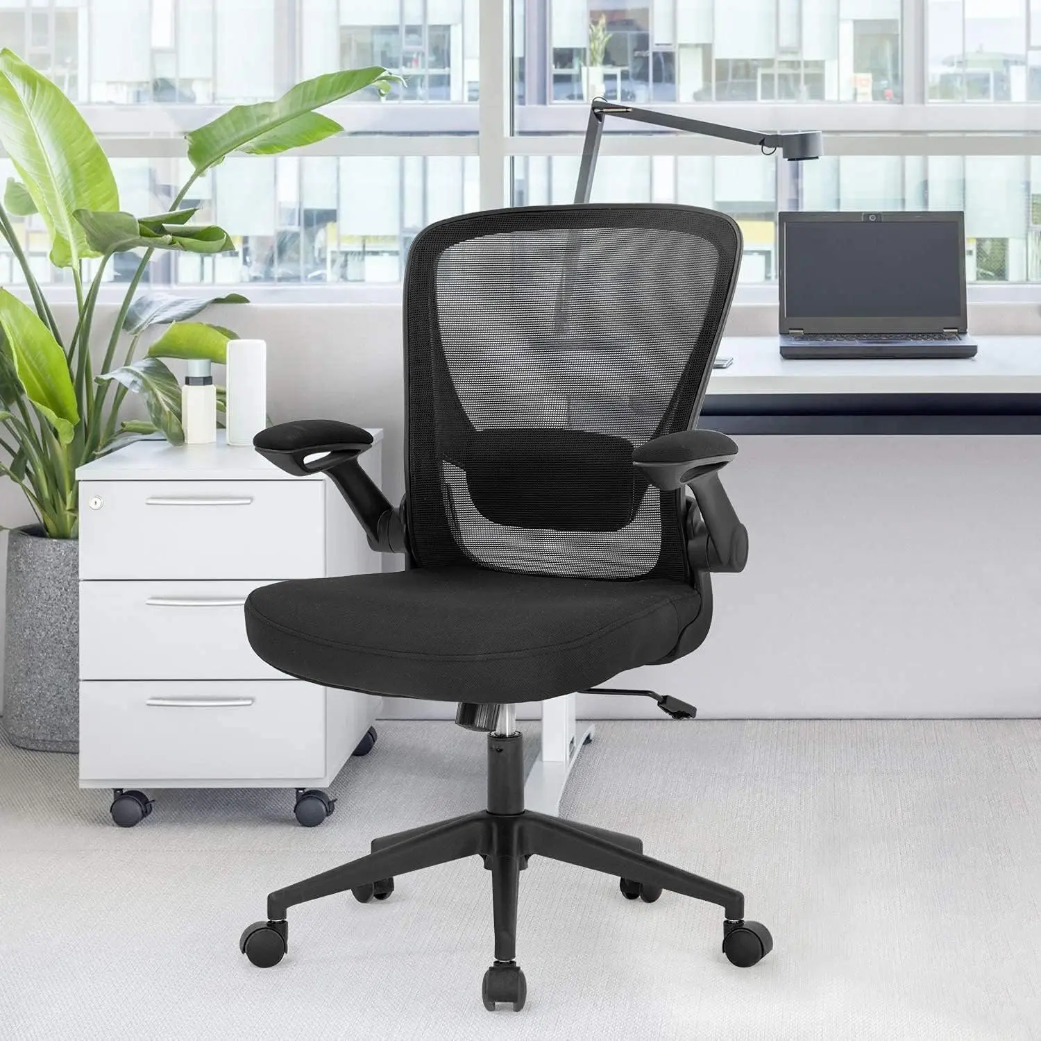 71dCVHIItnS._AC_SL1500_.jpg Orthopedic executive office chair - Image 1