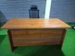 1.6 Meters executive office desk - Image 4