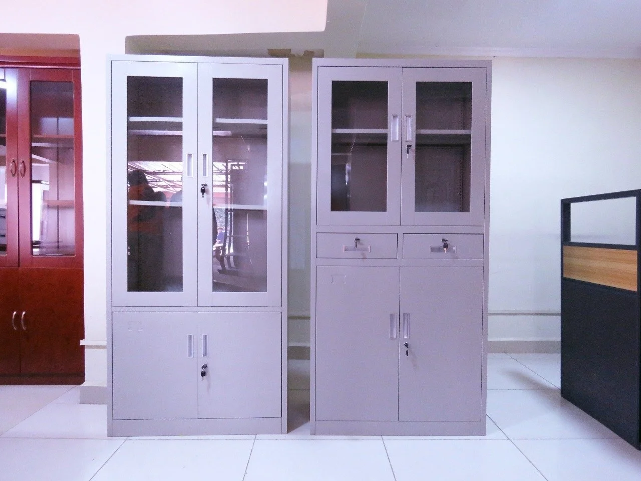 WhatsApp-Image-2023-07-23-at-19.04.58-1.jpeg Two door metallic office filling cabinet - Image 1