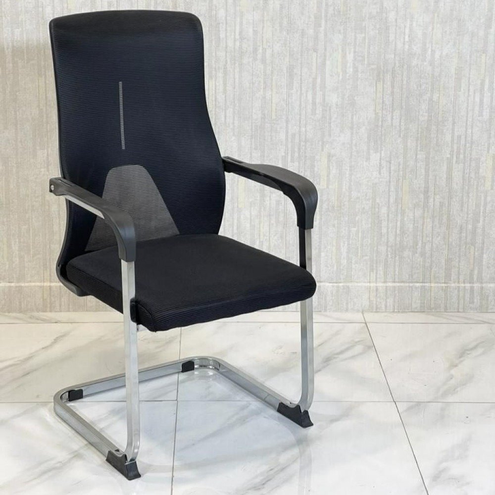 WhatsApp-Image-2023-10-03-at-17.43.29.jpeg Office mesh visitor's chair - Image 1