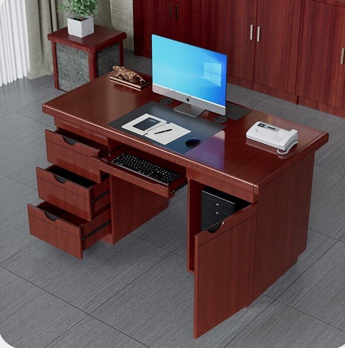 WhatsApp-Image-2024-04-25-at-09.50.43-3.jpeg 1400mm Executive Office Desk - Image 1