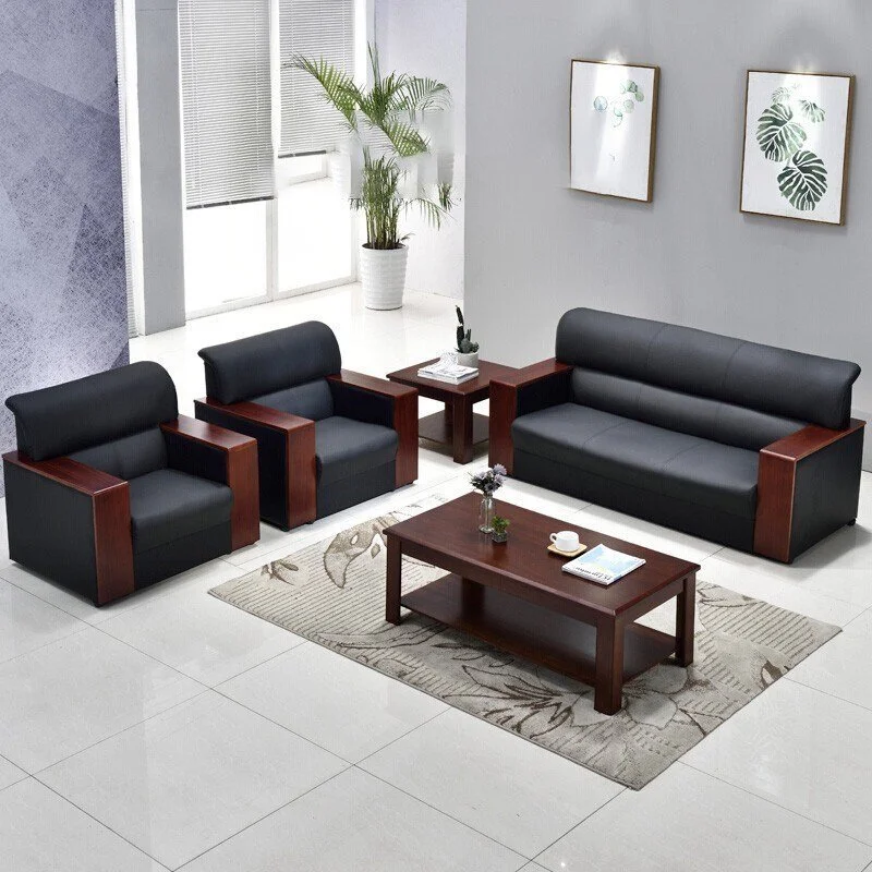 d5a9c7d91fb6beda45b6afba57b3dac1.jpg Executive Sofa - Image 1