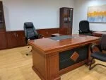 1.4 meters executive office table - Image 5